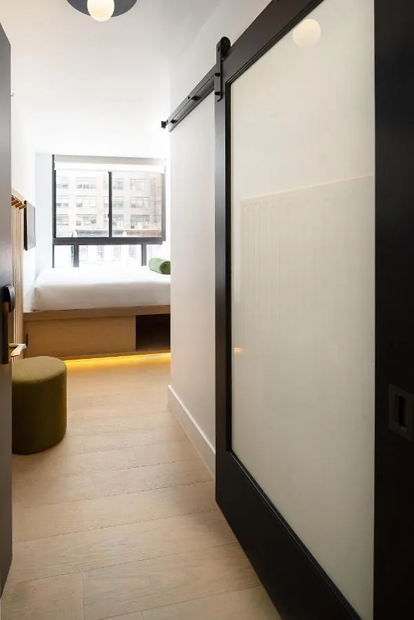 ****  Little Charlie Hotel New York United States