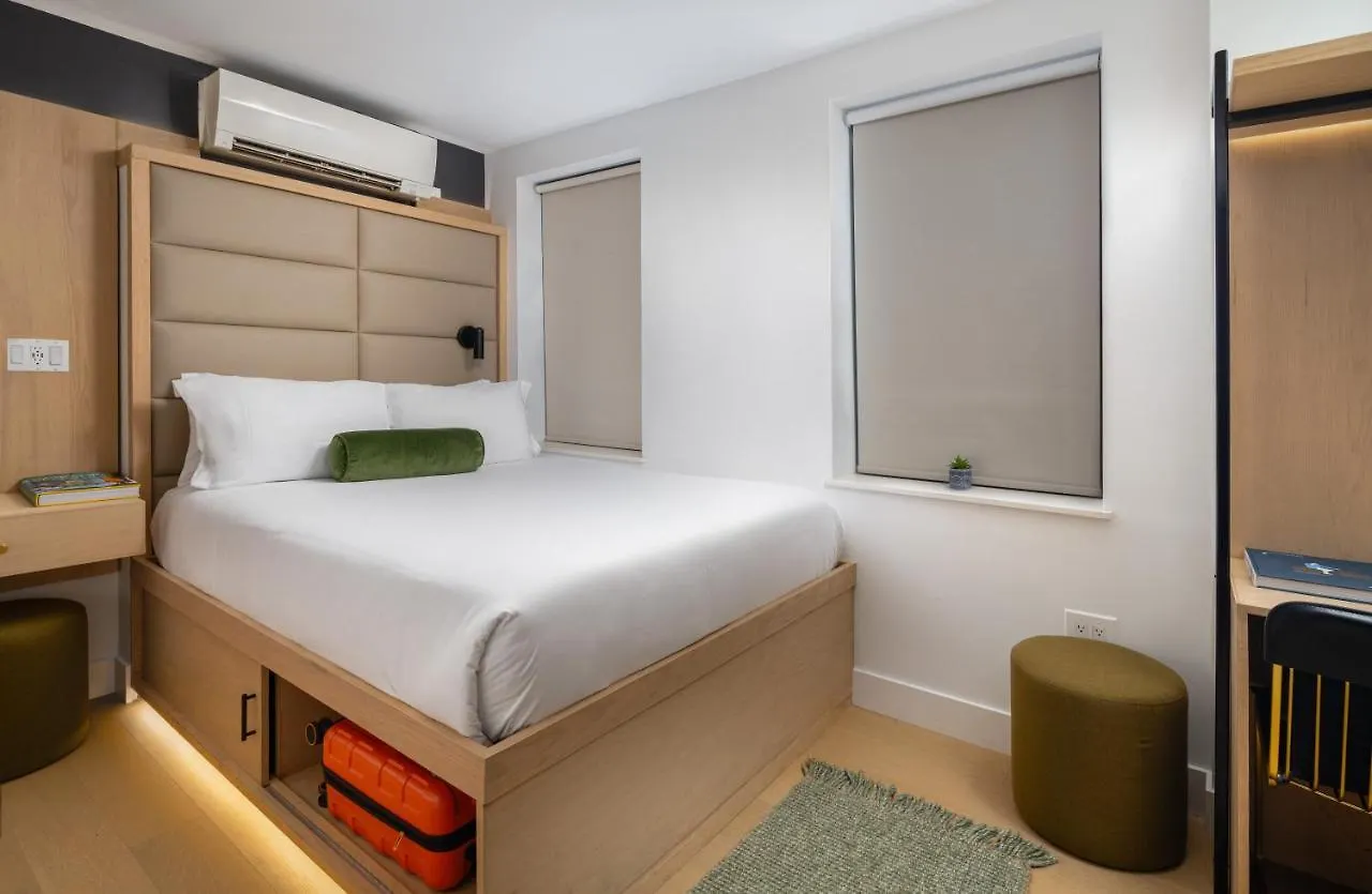 Little Charlie Hotel New York